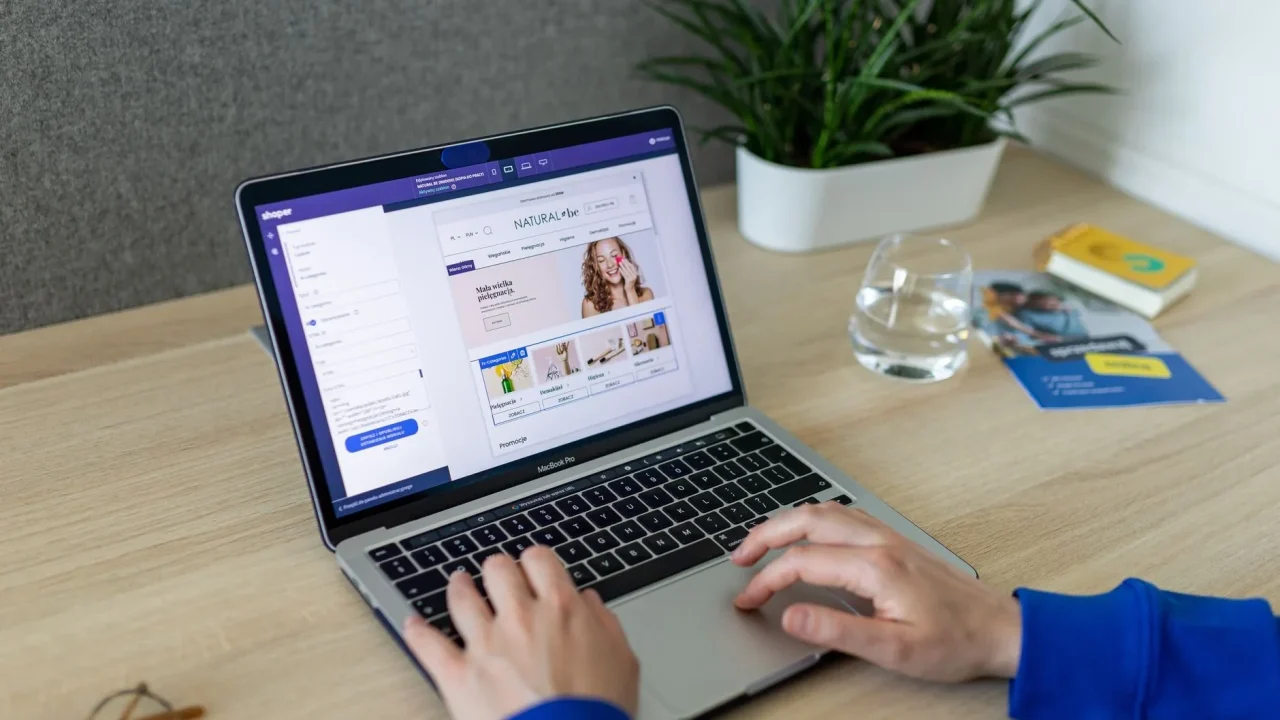 Business Website Laptop Business
